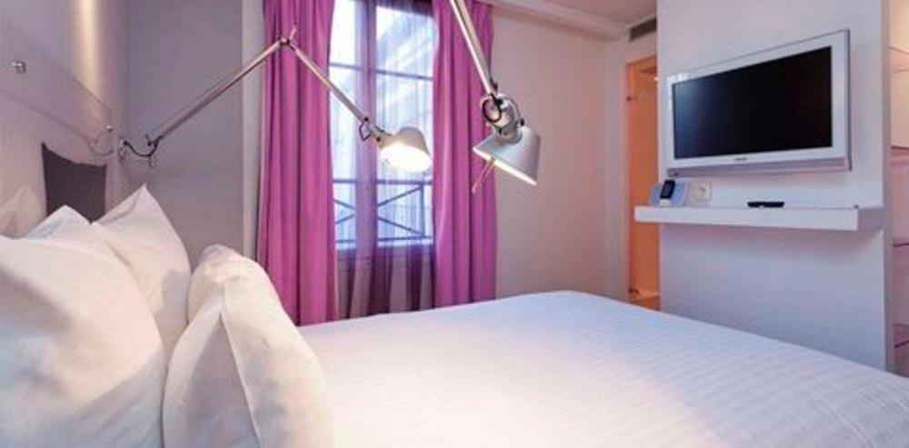 Hotel Color Design 3*